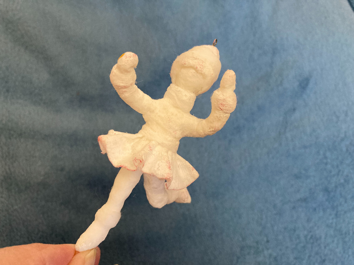 2016 год - моя первая  елочная игрушка.  