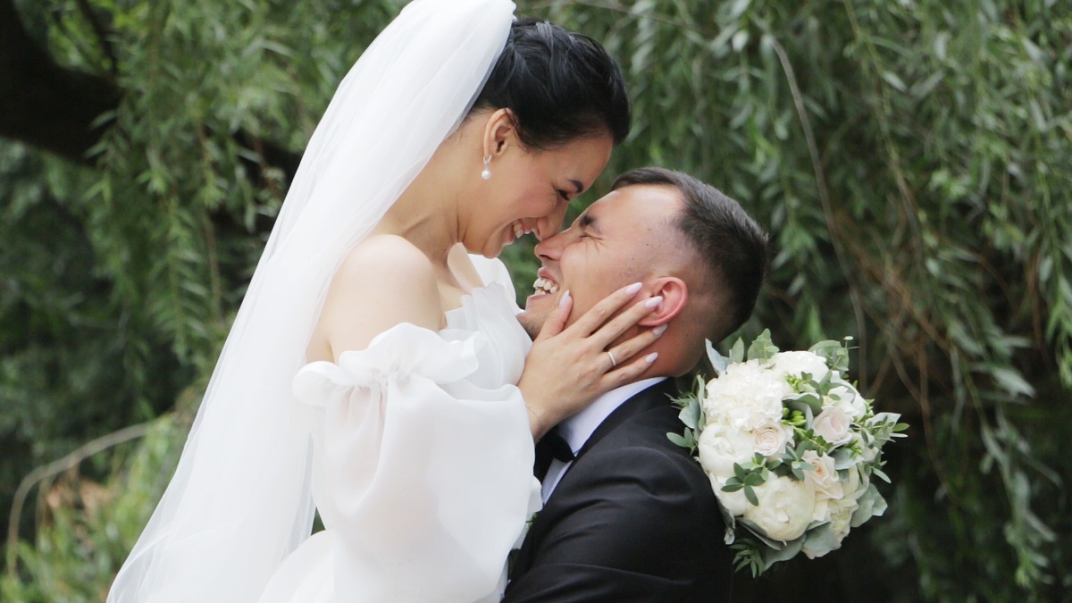 Кадр из свадебного клипа