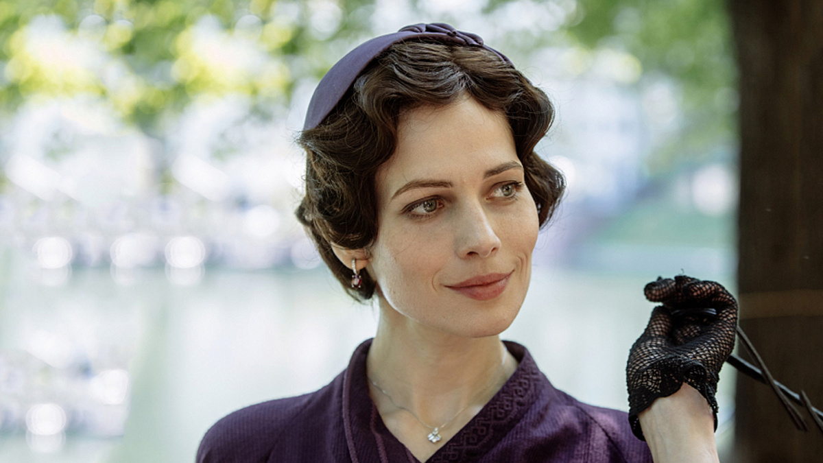 Диверсию готовят с лицом известной актрисы. Фото Яндекс.Картинки. 