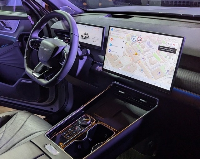 В РФ начались продажи флагманского кроссовера Chery. Источник иллюстрации - auto.ru