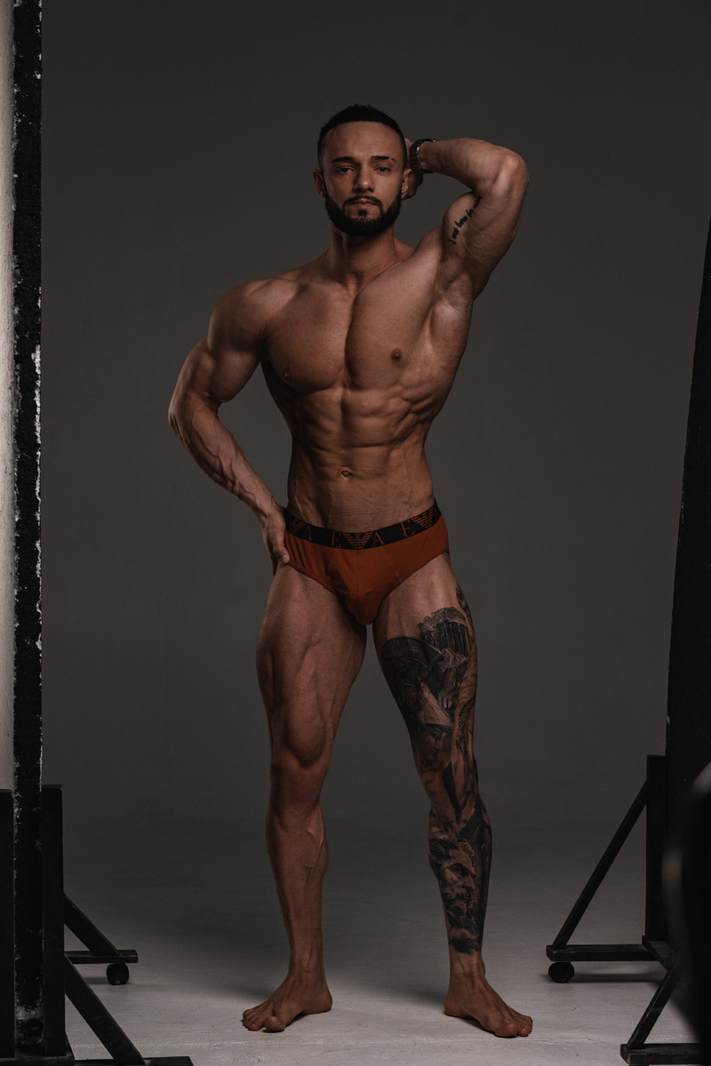 У меня всегда есть цели, которые я ставлю перед собой и достигаю. Они придают смысл и энергию каждому дню. Без них чувствуешь, как всё становится однообразным и скучным. Цели помогают расти, открывать новые горизонты и чувствовать, что ты не стоишь на месте. Когда есть куда стремиться, жизнь становится яркой и вдохновляющей🙌