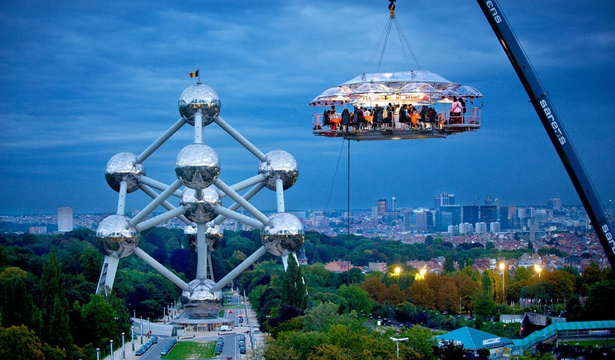 Dinner in the Sky (Бельгия). Источник: onetwotrip.com