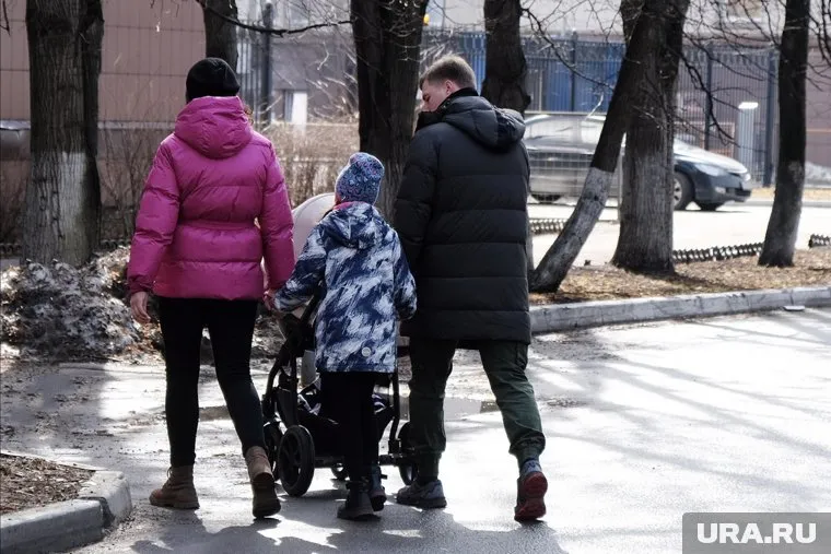 В 2026 году маткапитал на второго ребенка увеличится до 934 тысяч рублей
Фото: Игорь Пантин © URA.RU