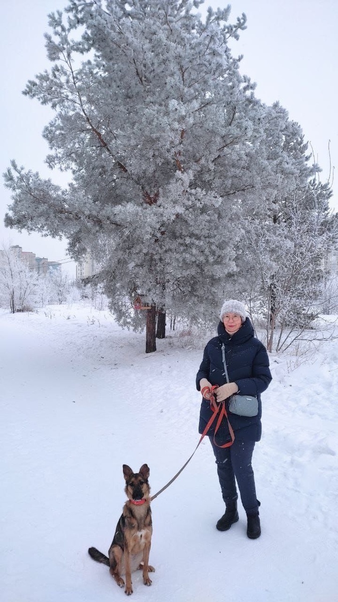 Аска с родителями на прогулке. 