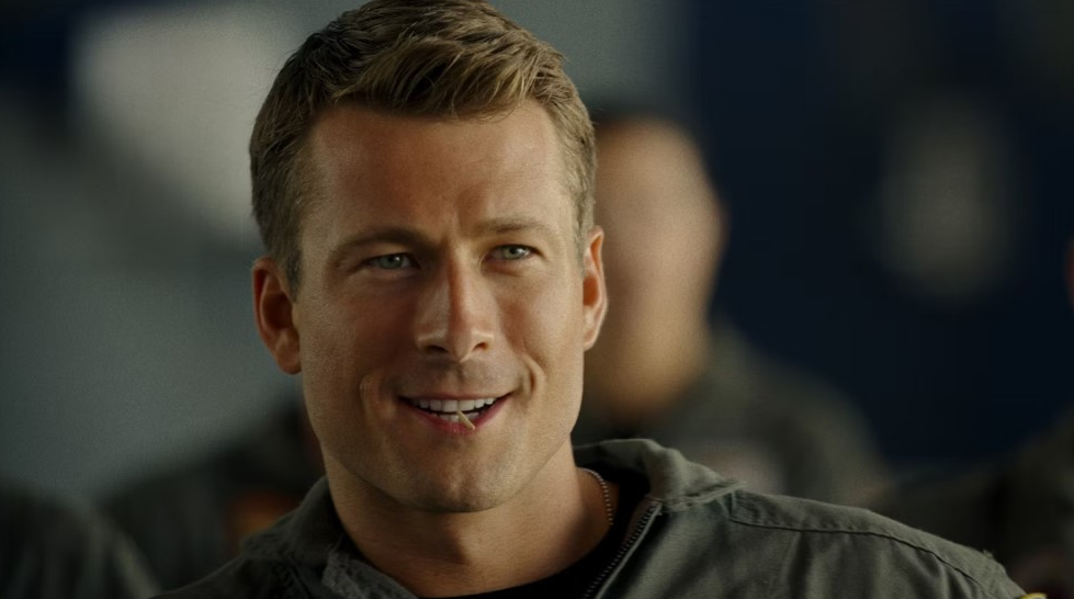 Глен Пауэлл