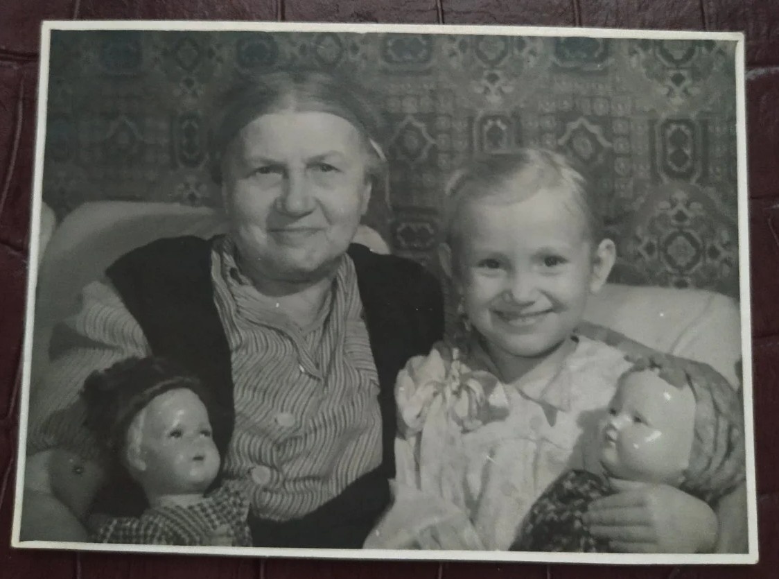 фото продавцов с сайта "Мешок"