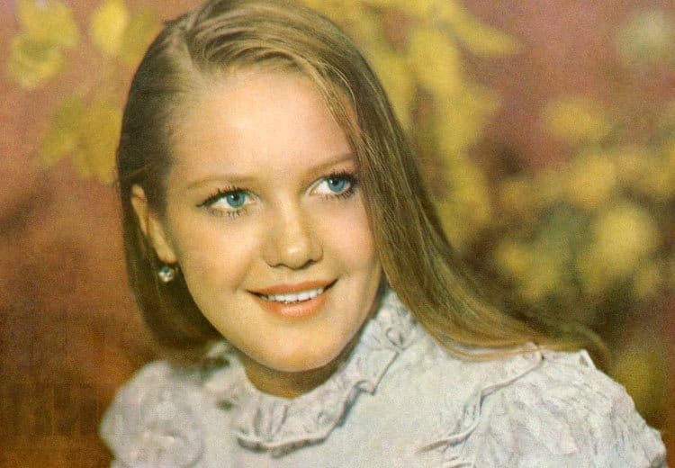 Елена Проклова
