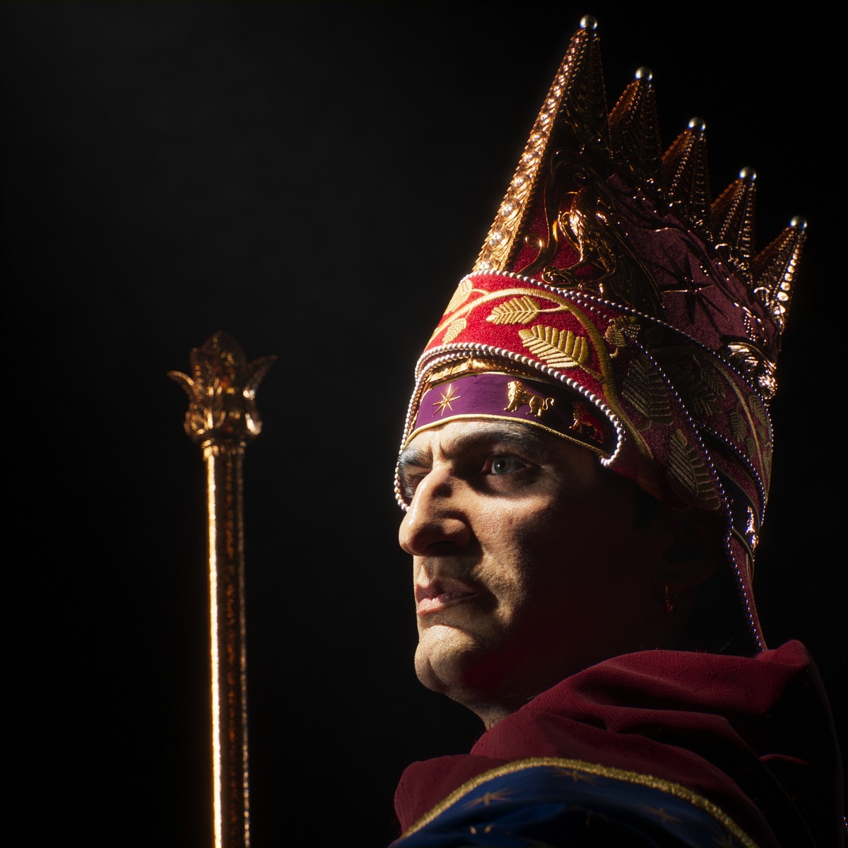 Тигран считал себя арием по вере и наследию, поскольку его предок Арташес I претендовал на родство с Оронтидами. Тигран имел шестерых детей, трое из которых породнились с парфянской царской династией. Тигран II был последователем маздаизма