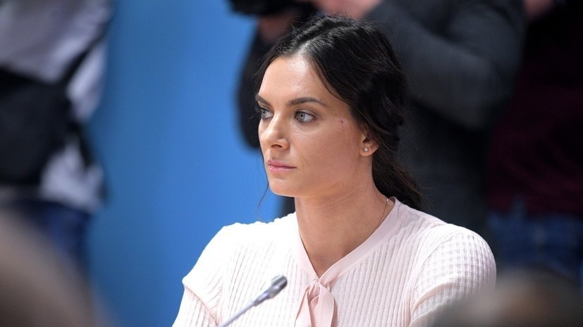   globallookpress.com Kremlin Pool