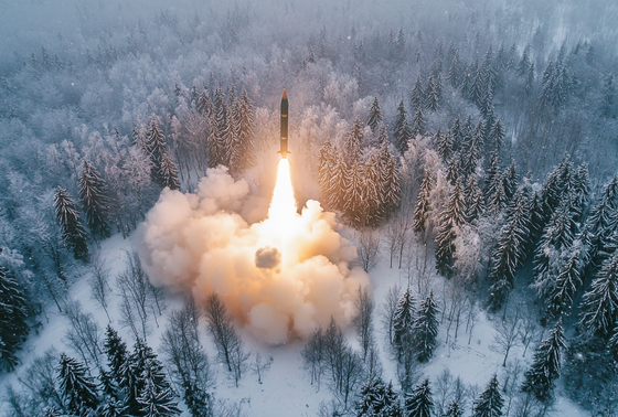   Ракета «Орешник» в представлении ИИ