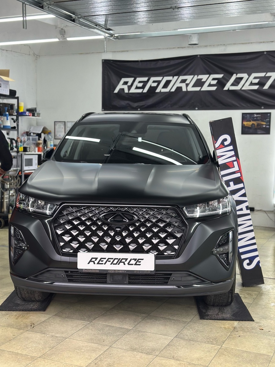 Полная оклейка Chery Tiggo в матовую пленку