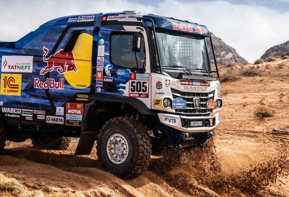    «Жаль, что КАМАЗ не может приехать на Дакар», – Ханс СтейсиКАМАЗ-мастер