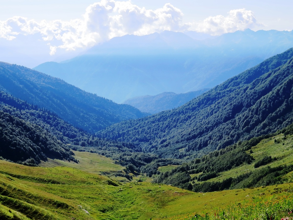 А это вид на долину Жургвы, оттуда мы пришли.