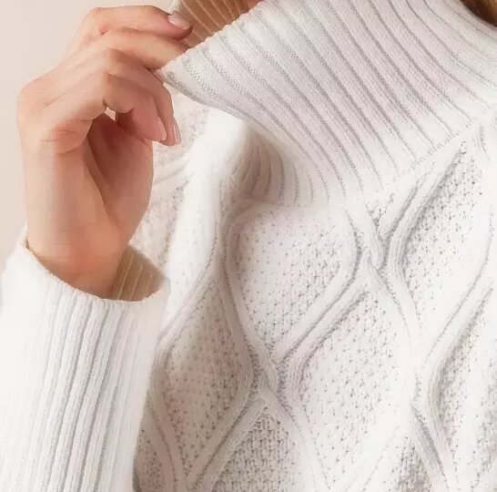 Самый зимний цвет: от кипенно-белого до кремового. 10 моделей спицами