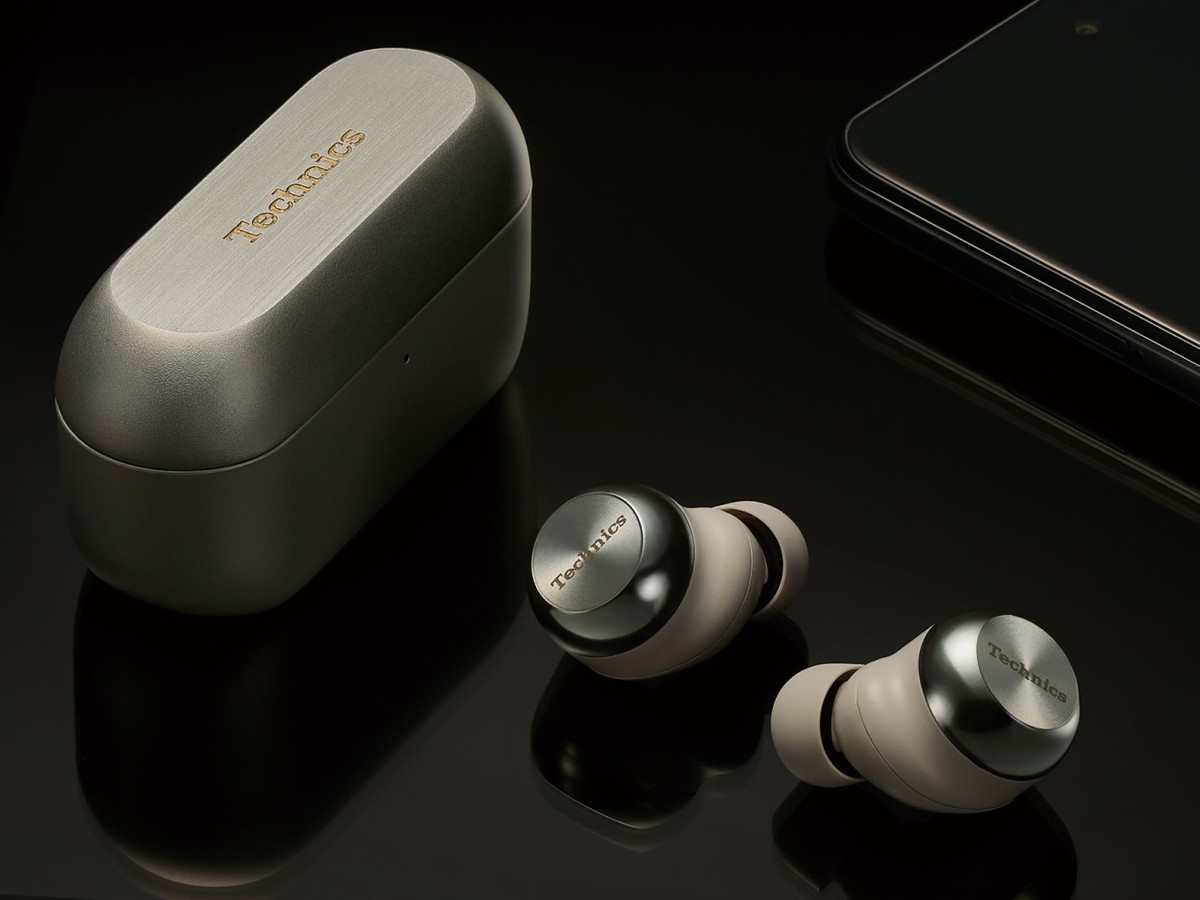    TWS-наушники Technics EAH-AZ100 оснастили «жидкими» драйверами