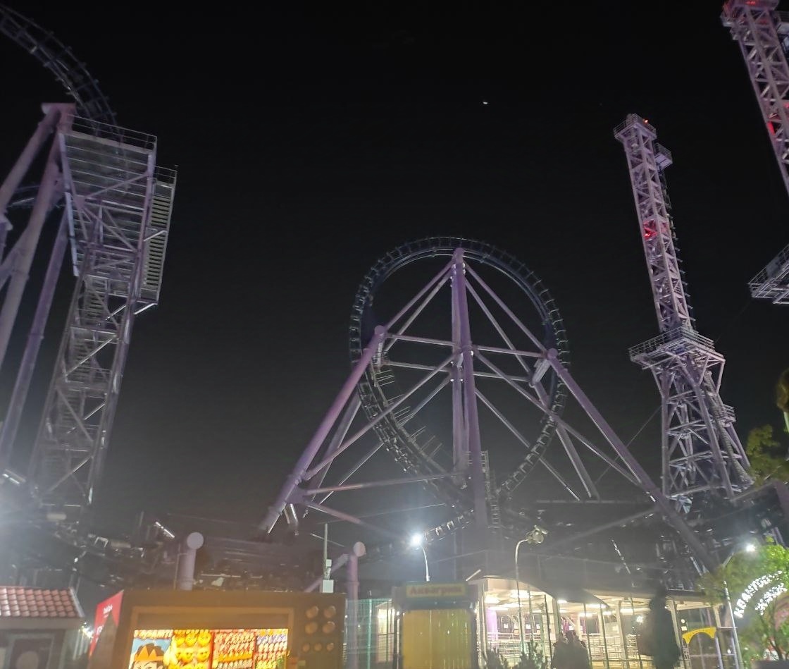 Аттракцион страшный и опасный