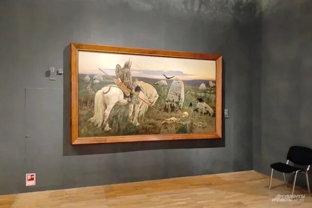    Какие картины Васнецова показывают на выставке в Русском музее?