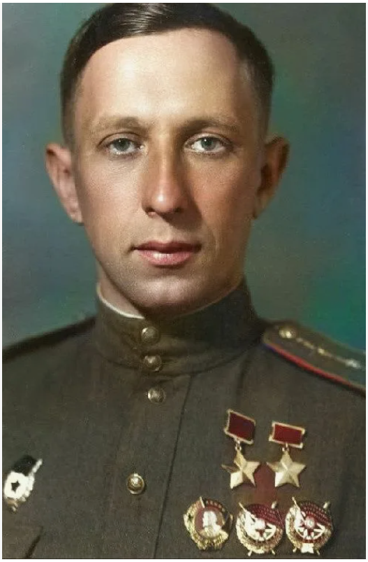 В.Н.Осипов (1917-1991). Источник - https://ru.pinterest.com/pin/osipov-vasily-nikolaevich-19171991-a-soviet-flying-ace-and-the-hero-of-the-soviet-union--473933560807267989/