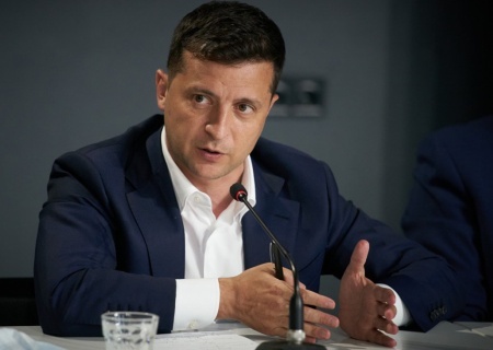    Зеленский не намерен отказываться от власти и пойдёт на второй срок