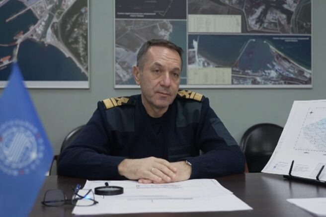    руководитель Морспасслужбы Виктор Чернов