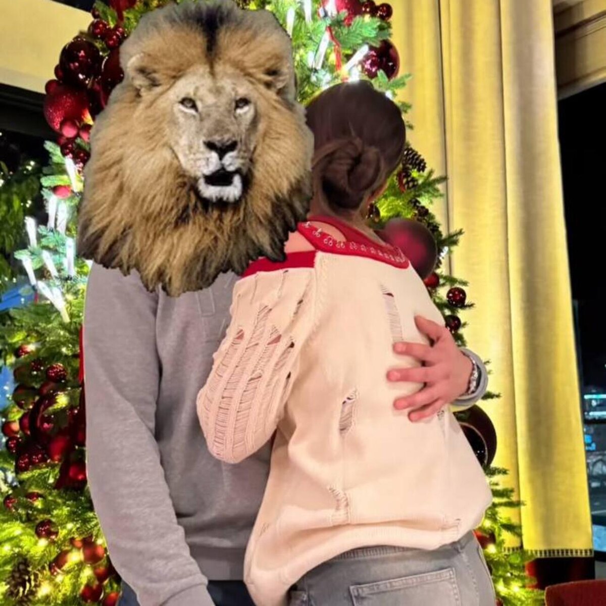    Ольга Бузова с возлюбленным Соцсети