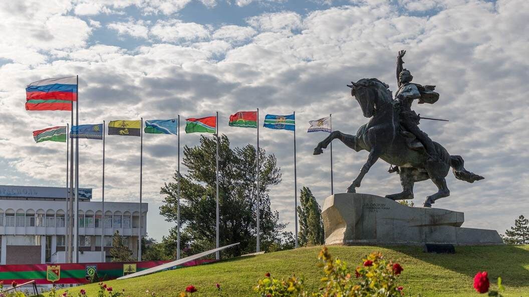    Тирасполь. Памятник А.В. Суворову. Царьград