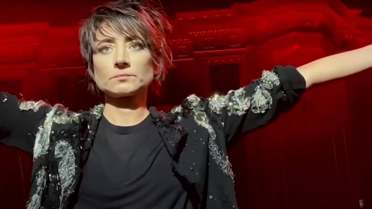    Фото: Youtube / zemfiralive