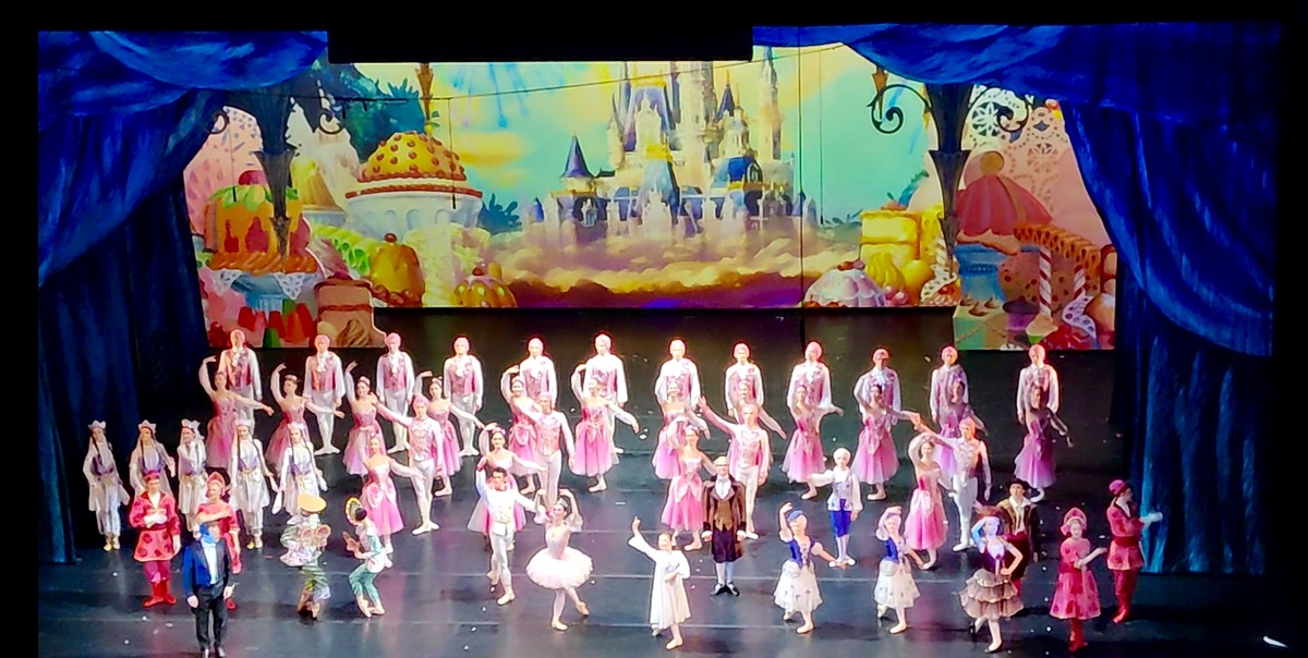 Мариинский театр, балет "Щелкунчик", вышли на поклон.