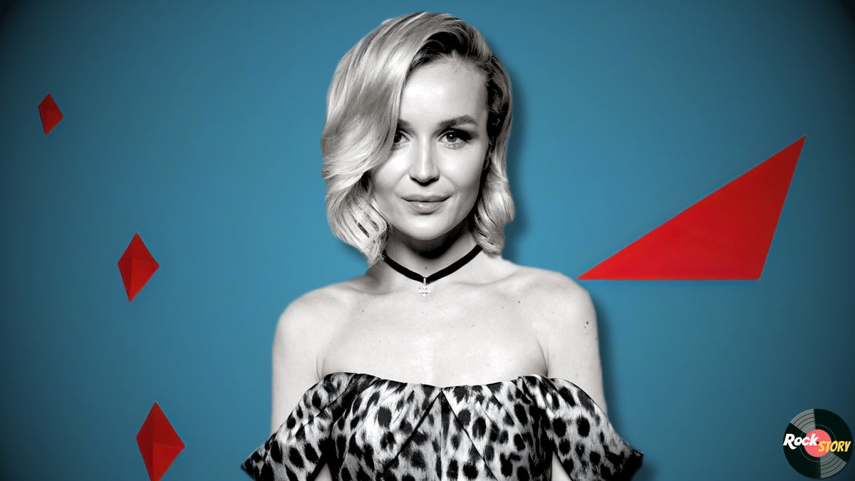 На фотографии: Полина Гагарина