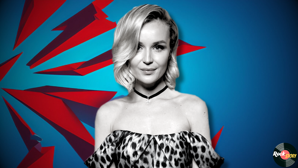 На фотографии: Полина Гагарина