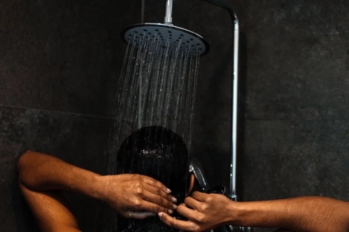    Во Франции беременная женщина скончалась после падения в душе