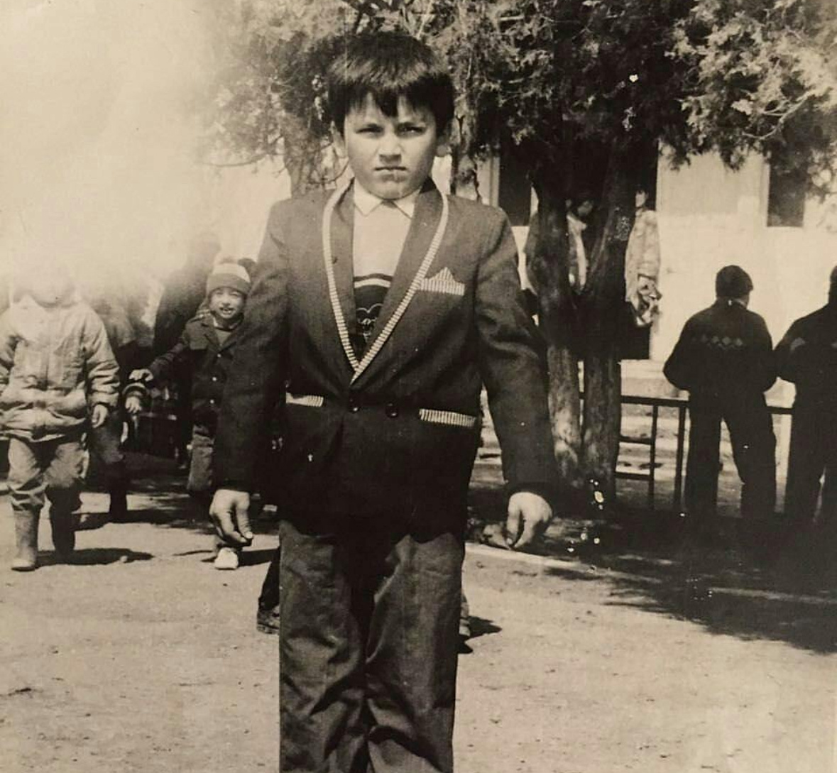 Школьник Артур Бетербиев в родном Хасавюрте