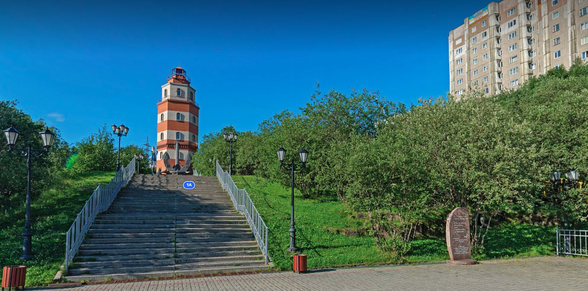 Фото с Яндекс.Карт https://yandex.ru/maps/23/murmansk/?l=stv%2Csta&ll=33.095786%2C68.985672&mode=poi&panorama%5Bdirection%5D=20.929281%2C2.917739&panorama%5Bfull%5D=true&panorama%5Bpoint%5D=33.093778%2C68.984728&panorama%5Bspan%5D=97.977348%2C60.000000&poi%5Bpoint%5D=33.094391%2C68.985589&poi%5Buri%5D=ymapsbm1%3A%2F%2Forg%3Foid%3D188735656142&z=17.19