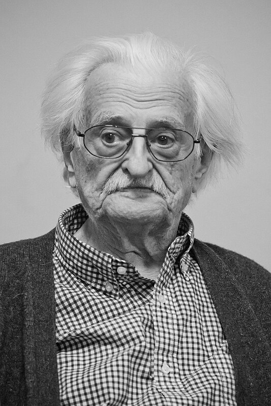 Марлен Мартынович Хуциев(1925 - 2019) — советский и российский кинорежиссёр, сценарист и педагог грузинского происхождения; народный артист СССР (1986), лауреат Государственной премии РФ (1993). Почётный член Российской академии художеств; «классик советского кино», как называли его «Известия».