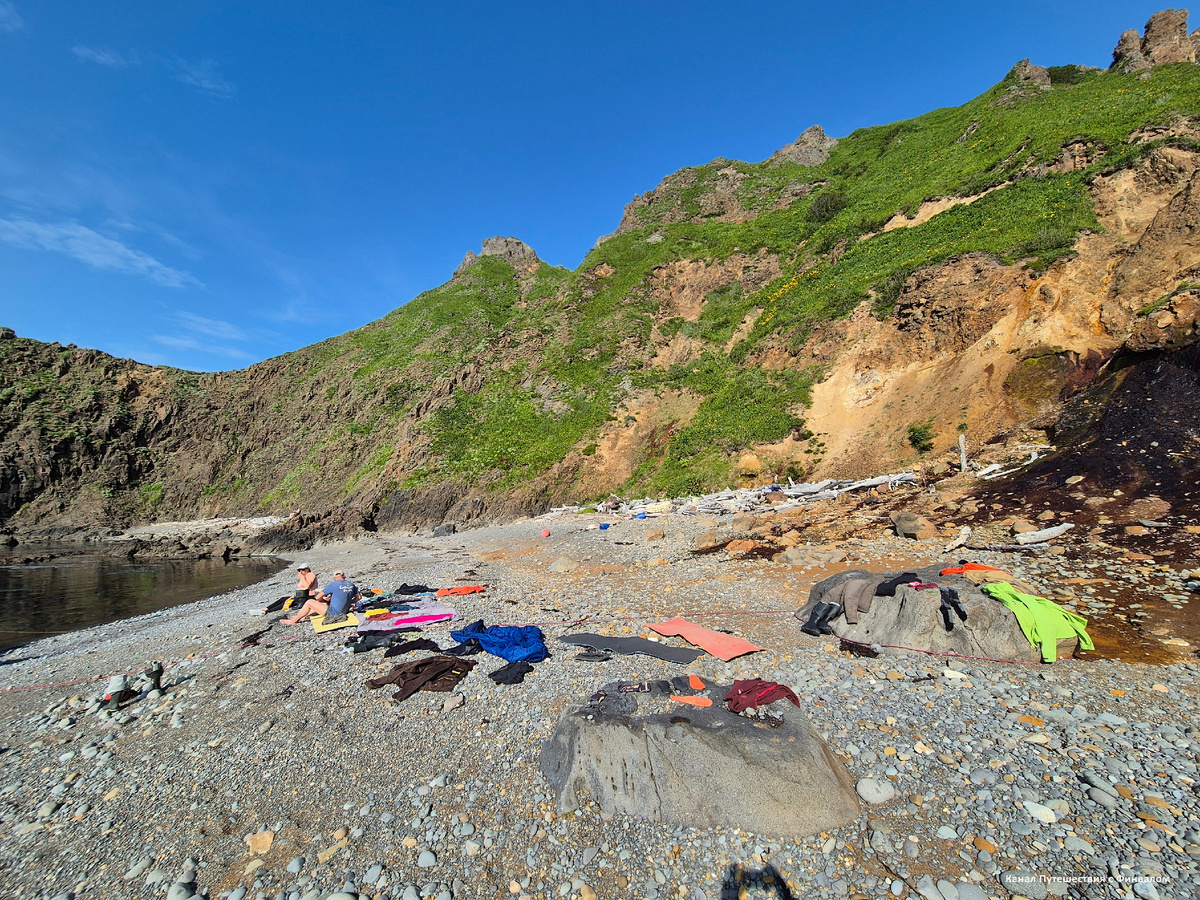Стоун-терапия на горячих камнях, солнечные ванны, купание и сушилка впридачу (фото Леонида Демидова).