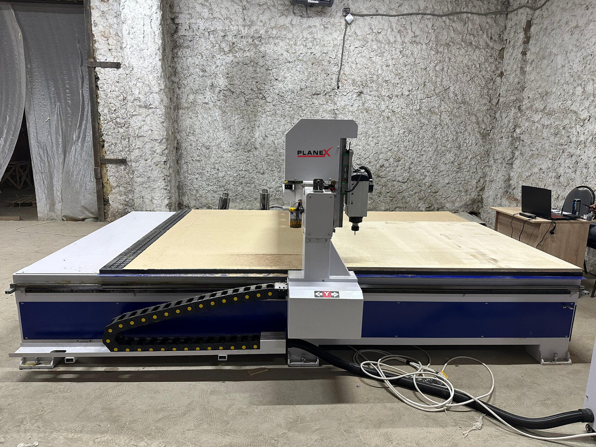 Фрезерный станок с ЧПУ готов к первому запуску и раскрою фанеры
