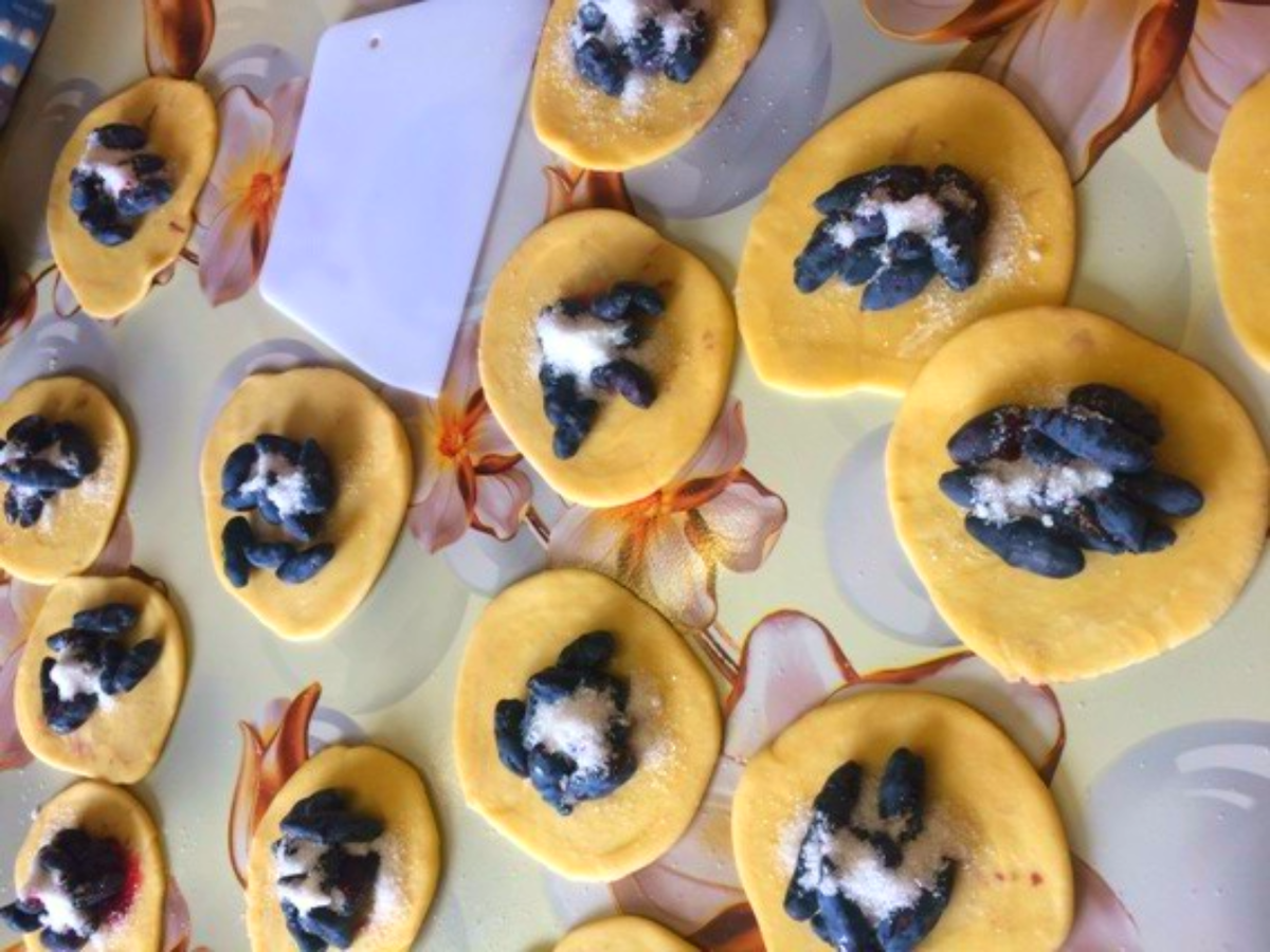  с жимолостью  фото автора