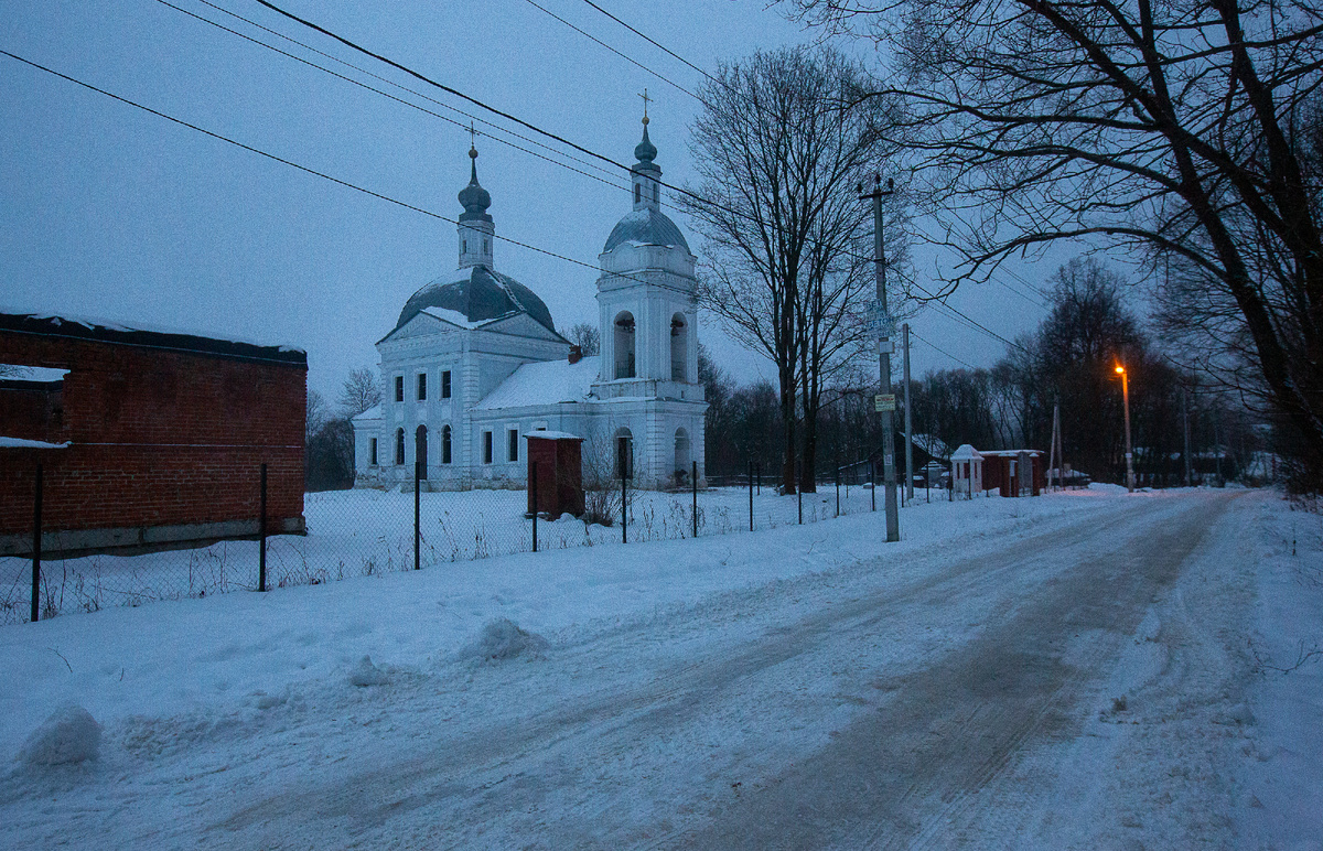 Казанская церковь при усадьбе Богородское-Кишкино. Деревня Кишкино, городской округ Ступино. Московская область. Фото автора статьи 