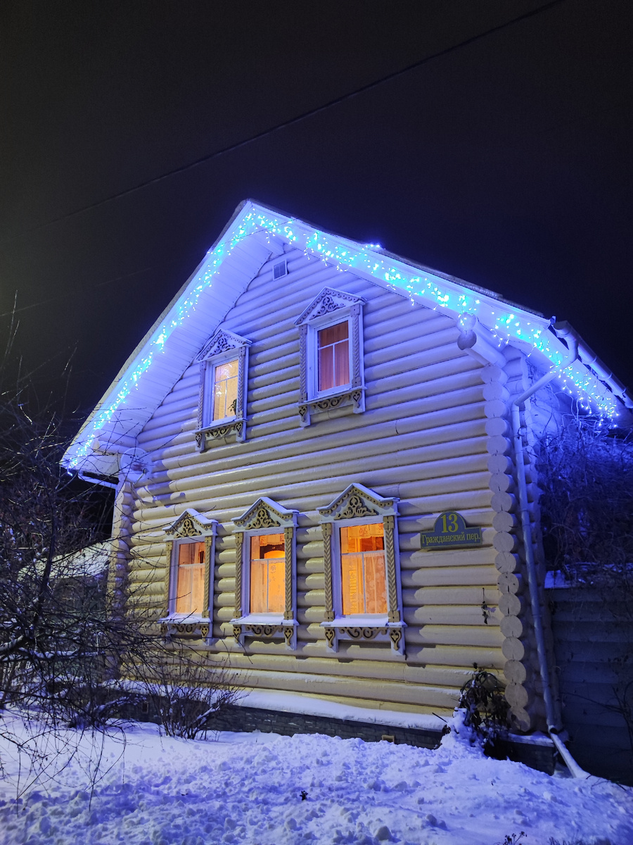 Наш премиленький домик, и внутри, и снаружи, в котором мы жили.