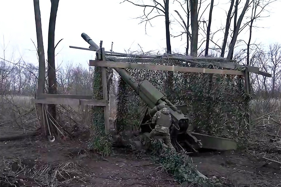    Группа ударных вертолетов Ми-28нм и Ка-52м в сопровождении вертолетов Ми-8ПСГ выполнила задачи по поддержке наземной группировки войск в приграничном районе Курской области. Минобороны РФ