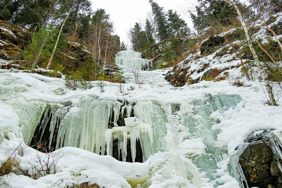    Безымянный водопад на реке Шинок в Солонешенском районе. Источник: Виталий Барабаш