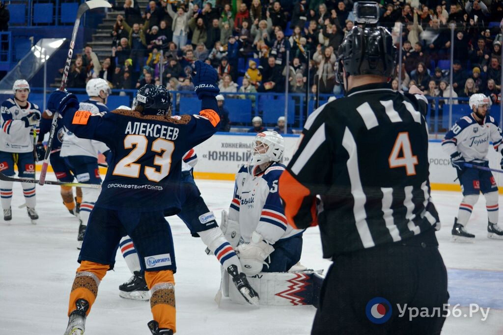   Сегодня ХК «Южный Урал» проведет первый матч 2025 года и на выезде сразится с ХК «Торпедо-Горький»