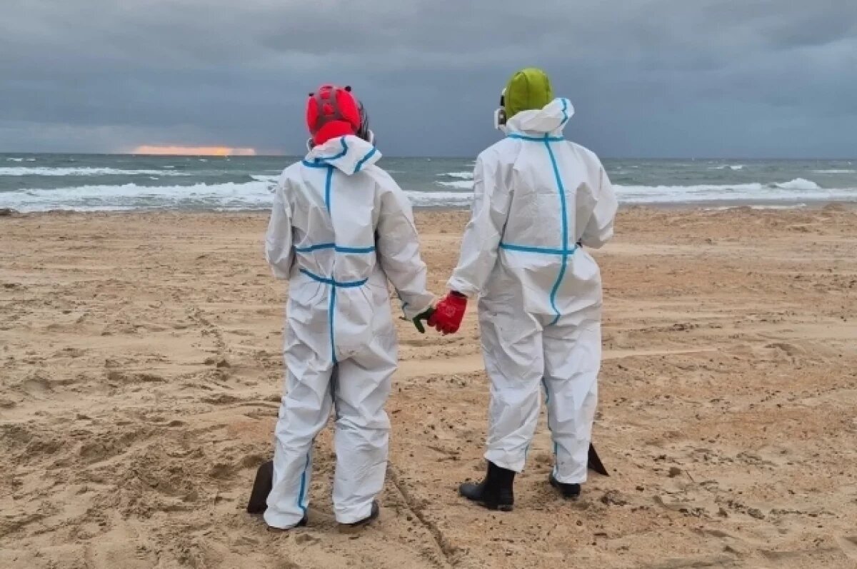    Супружеская пара из Тулы помогала ликвидировать экокатастрофу в Анапе