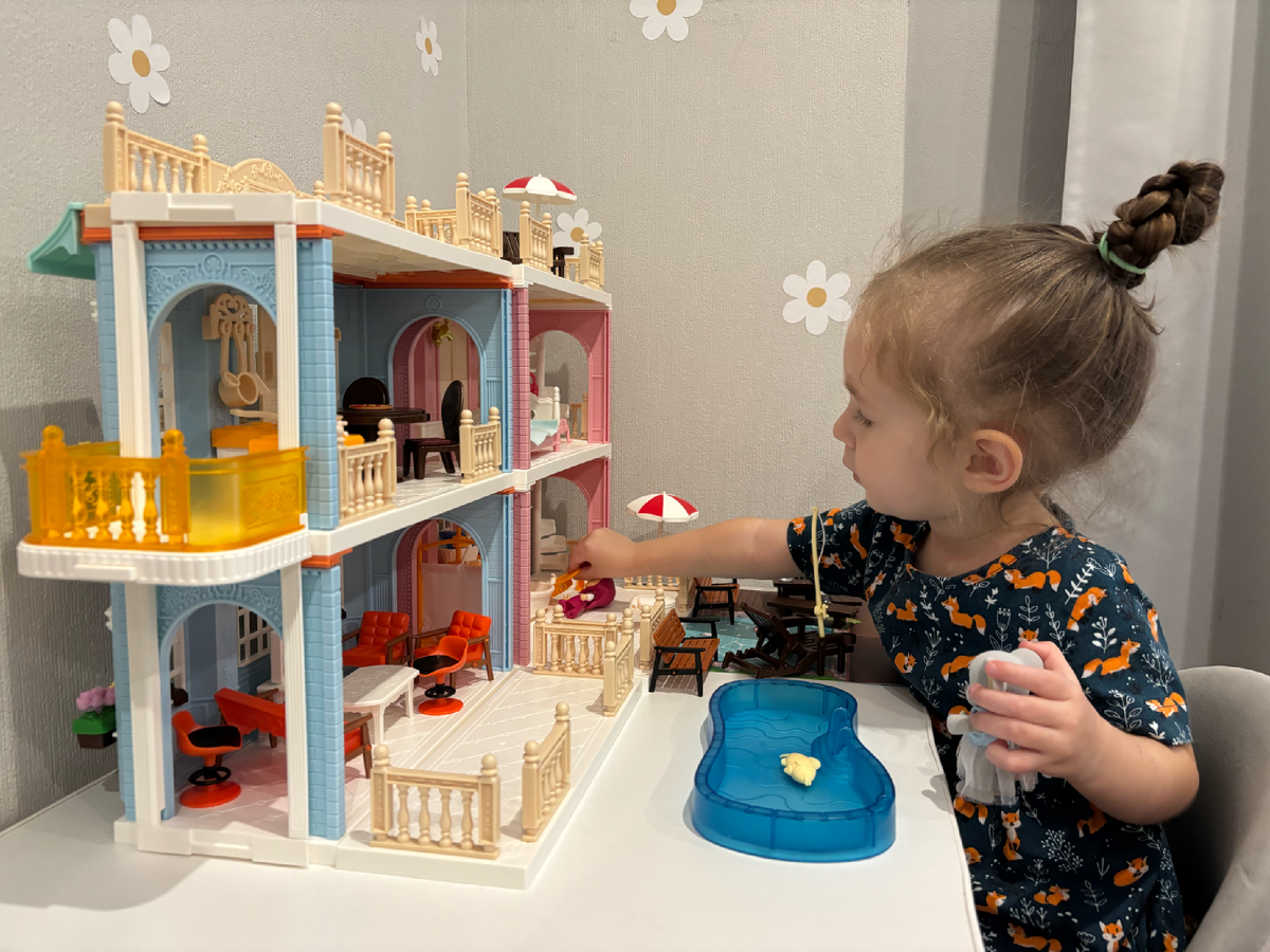 Теперь надо прибираться не только в своей квратире, но и в домике Евы))