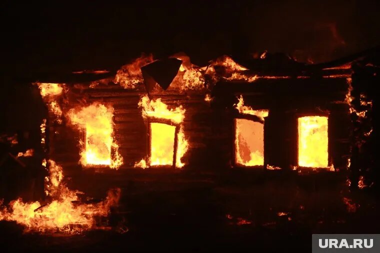 В доме престарелых произошел пожар, погибло восемь человек (архивное фото). Фото: Денис Моргунов © URA.RU