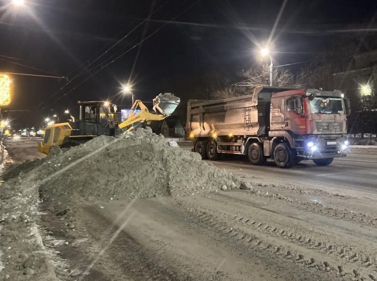   С улиц Оренбурга вывезли почти 50 тысяч кубометров снега Оренбуржье