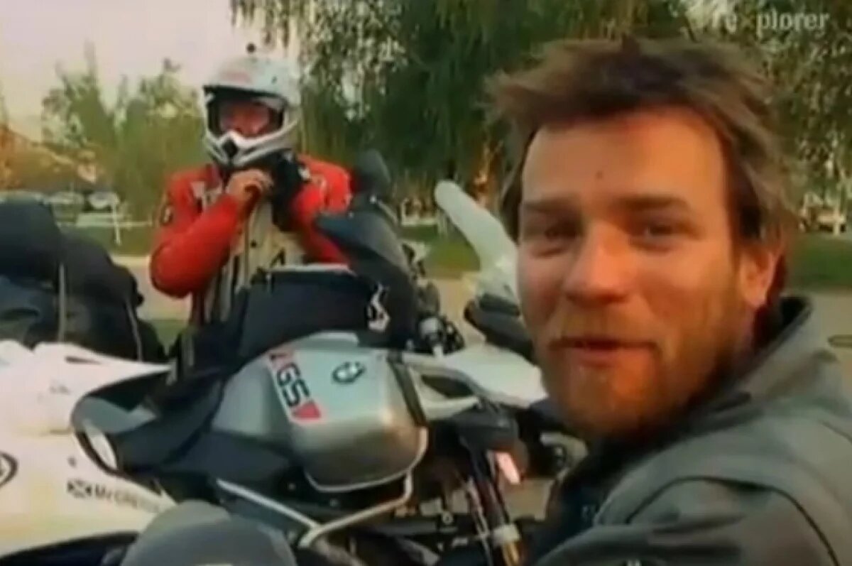    В 2004 году Юэн Макгрегор приехал на мотоцикле в Барнаул и заселился в местную гостиницу.