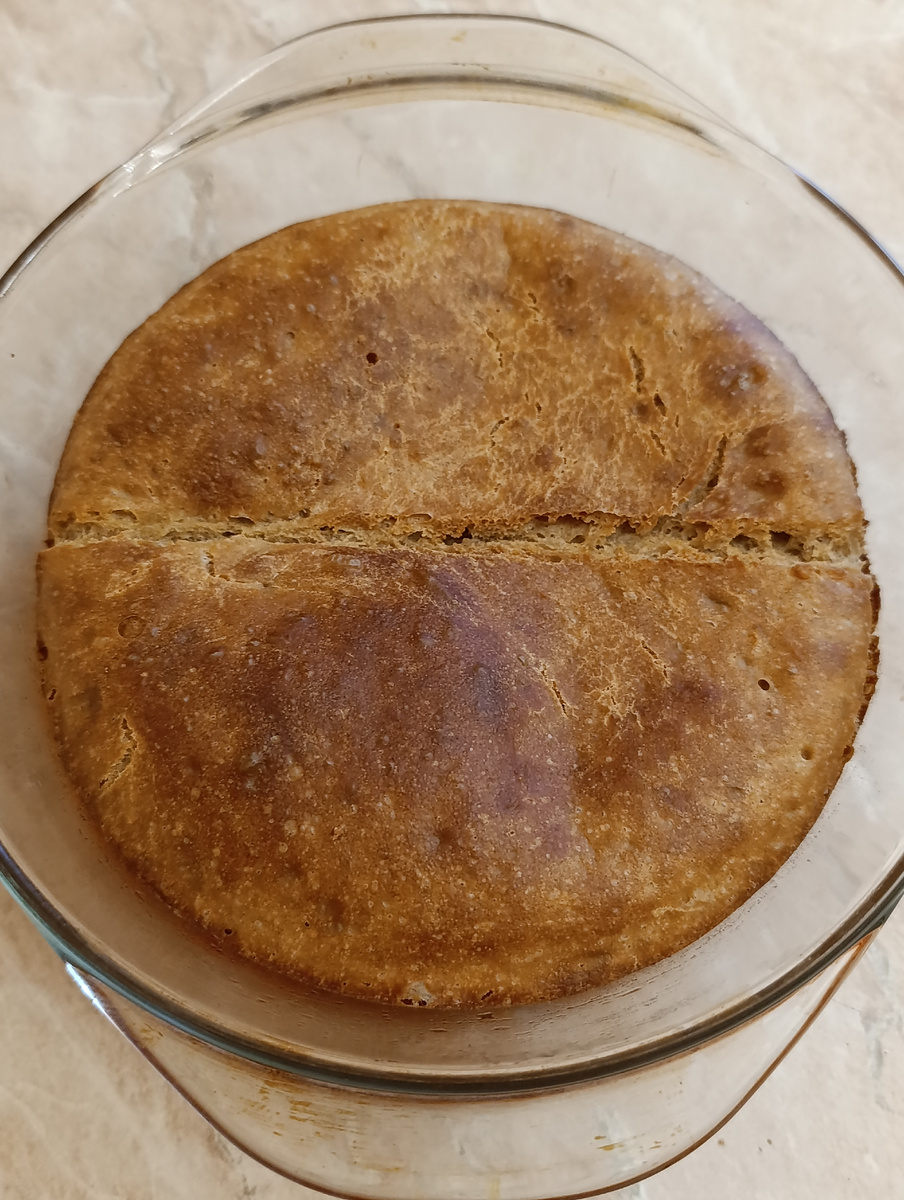 Вот такой хлебушек у меня получился.