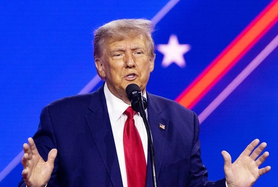    Дональд Трамп