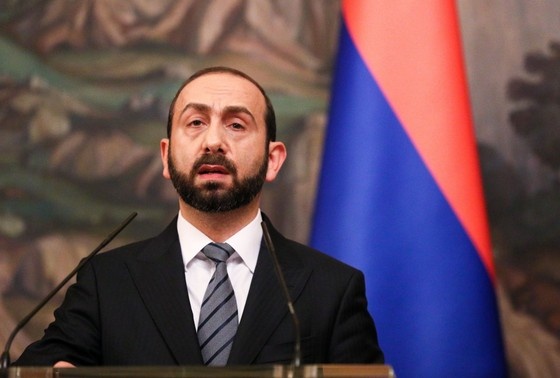    Арарат Мирзоян